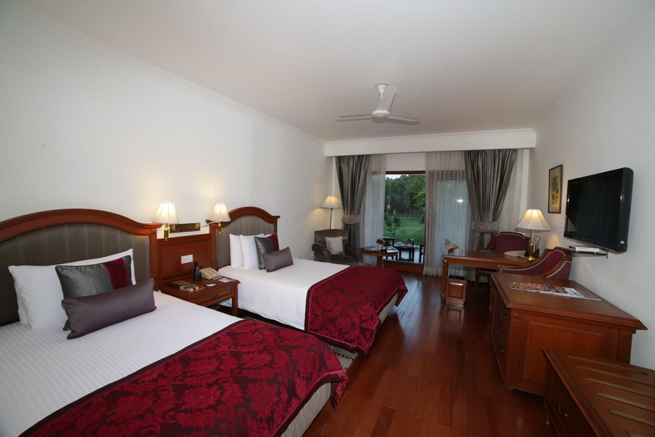 Jaypee Palace Hotel Agra  Ngoại thất bức ảnh