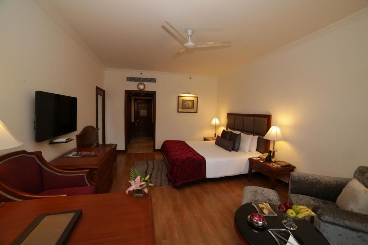 Jaypee Palace Hotel Agra  Ngoại thất bức ảnh